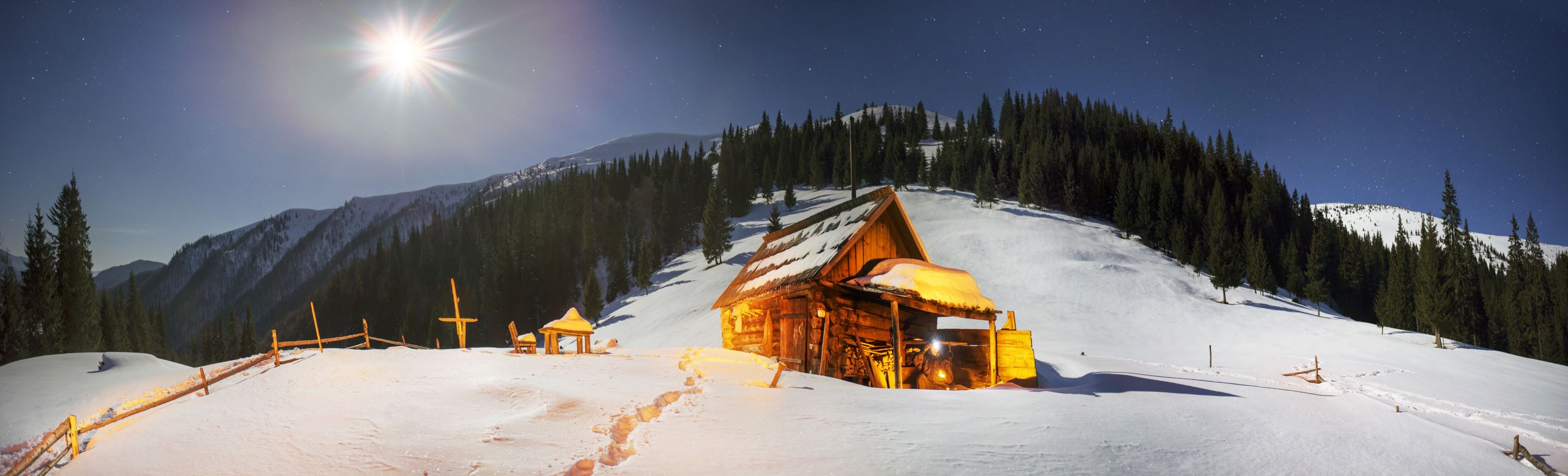 Winterchalet bei Mondschein